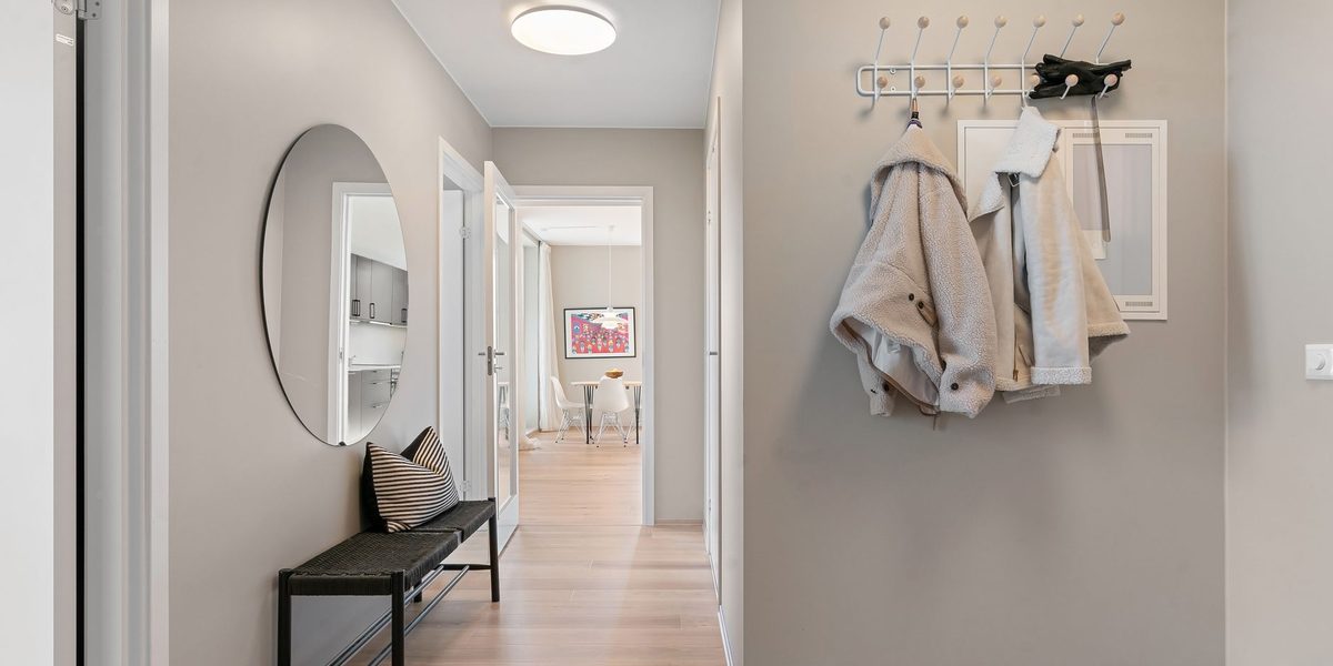 Mudrooms and Entryways That Stay Orderly